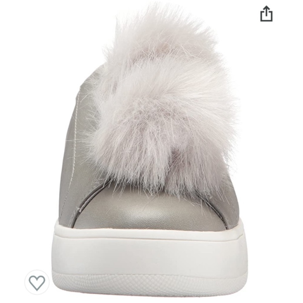 ⛔️SOLD⛔️Steve Madden PomPom Sneakers - Picture 5 of 16